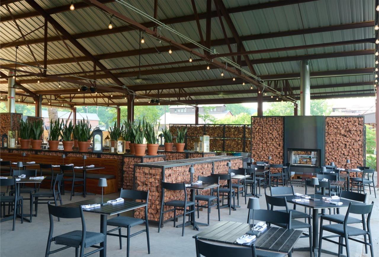 Hutton Brickyards Riverfront Hotel & Venue 金斯顿 外观 照片